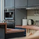 Charming Two Bedroom - Self Check In