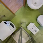 Charming Two Bedroom - Self Check In