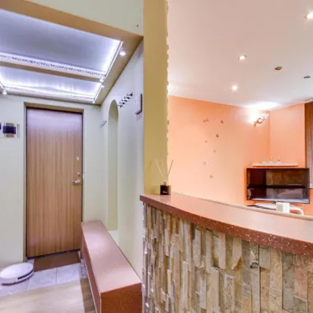 Апартаменты Charming Two Bedroom - Self Check In