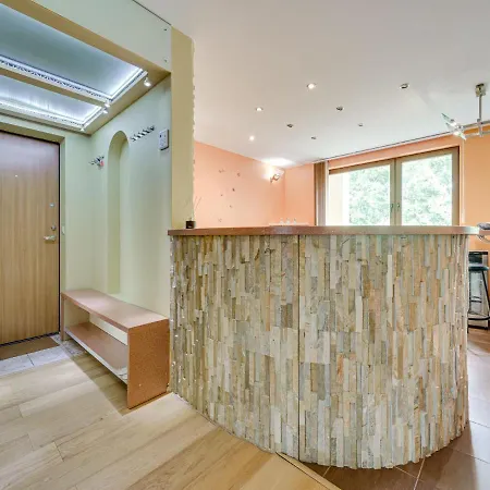 Charming Two Bedroom - Self Check In