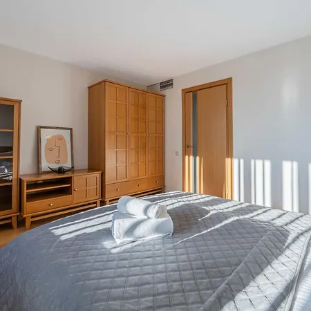 Charming Two Bedroom - Self Check In Апартаменты