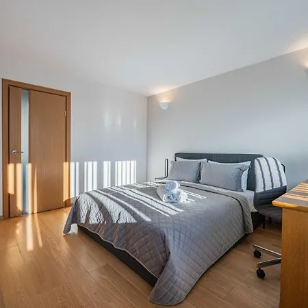 Charming Two Bedroom - Self Check In * Паланга