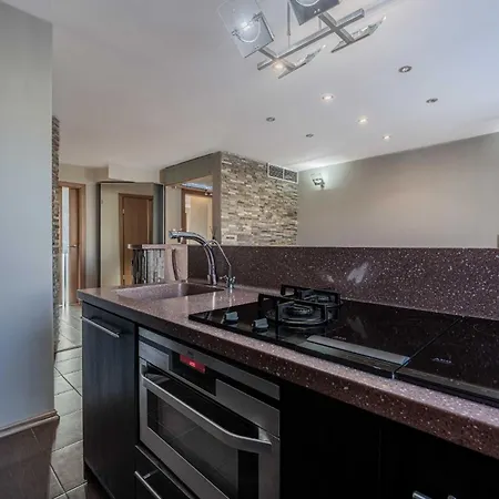 Charming Two Bedroom - Self Check In * Паланга