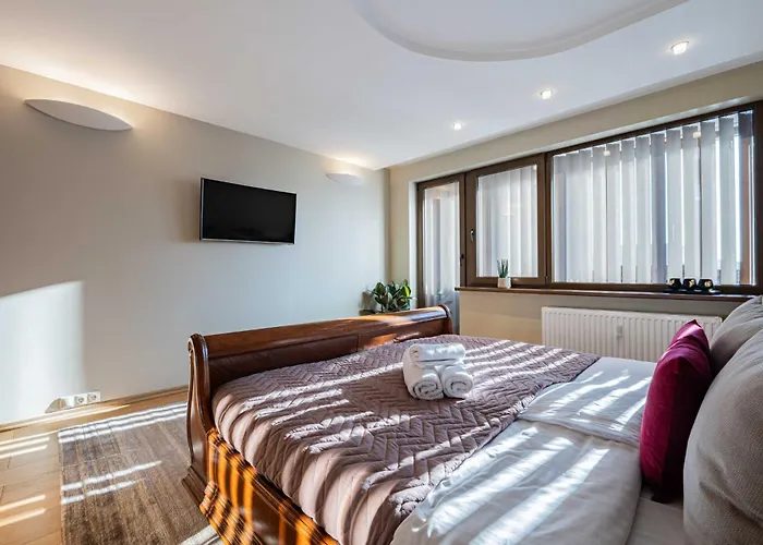 Charming Two Bedroom - Self Check In パランガ