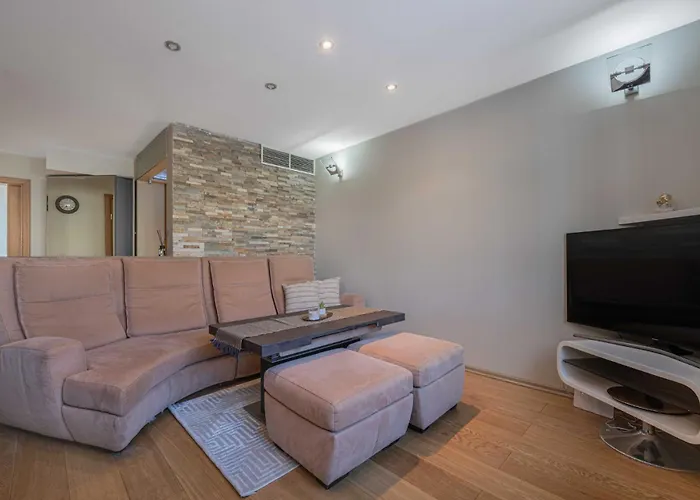 アパート Charming Two Bedroom - Self Check In *