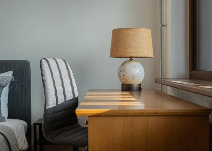 Charming Two Bedroom - Self Check In パランガ